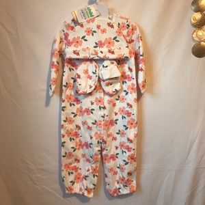 NWT Carter's white and pink floral long sleeve onsie set with hat bootie…